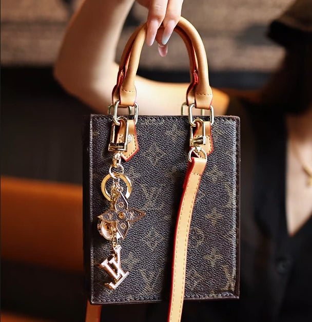 1 В ключ-цепь-713