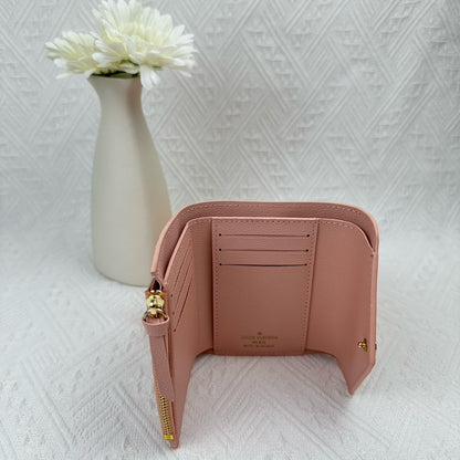 L-Luxurious Fashion Wallet – Sophisticated and Functional