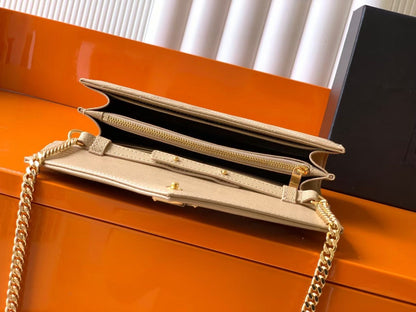 YL- Envelope Chain Wallet In Lambskin