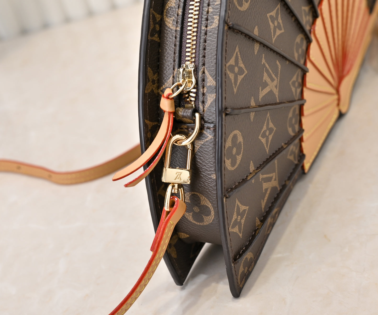 Elegant Fan-Shaped Leather Crossbody Bag