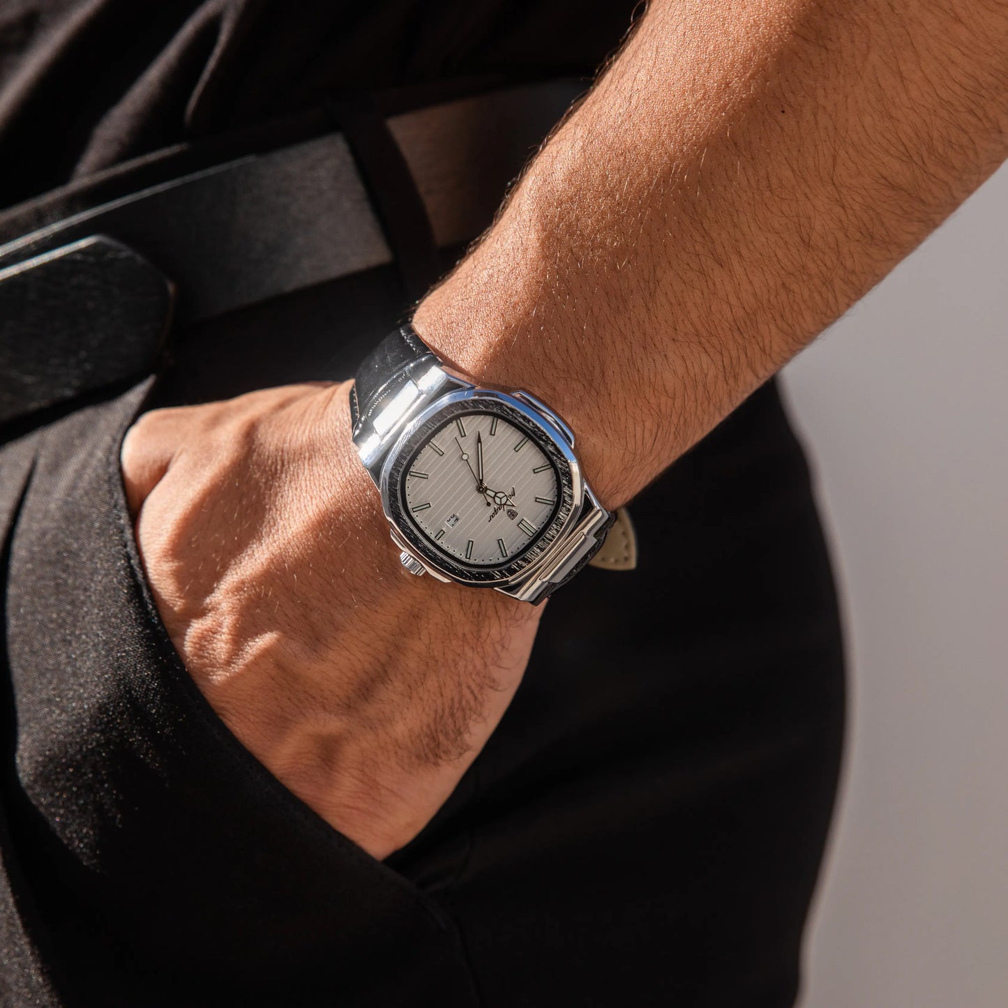 Luxury Mechanical Watch® Atlas