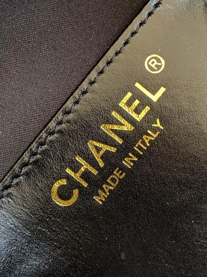 CC 25 Small Handbag Grained Calfskin & Gold-Tone Metal Bag