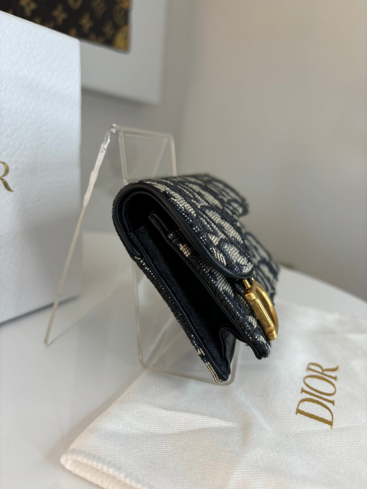 Classic Saddle Bloom Card Wallet