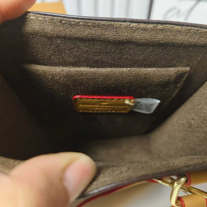 Classic Tote Bag With Crossbody Strap